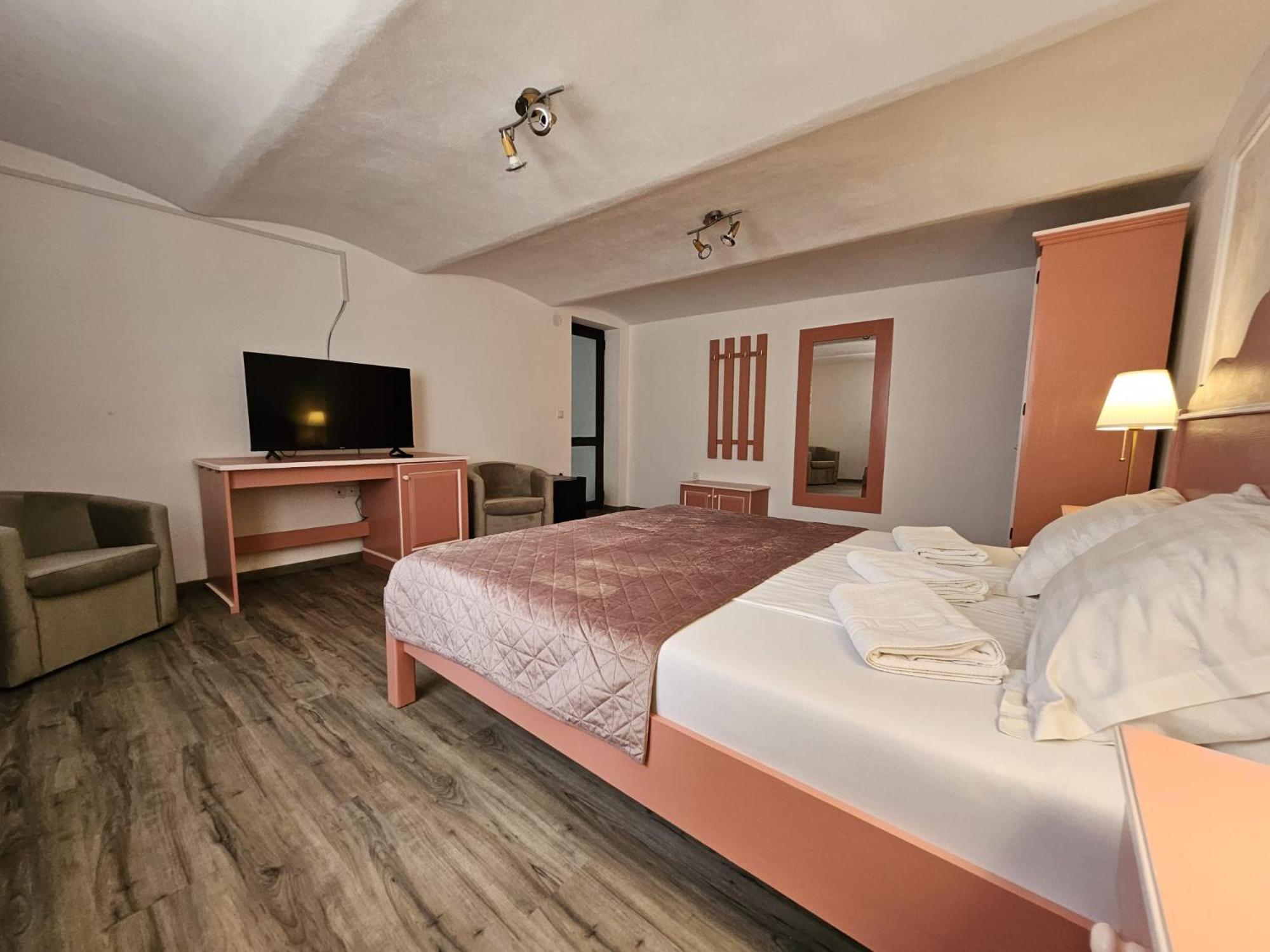 Aparthotel Casa Raduly Sibiu Esterno foto