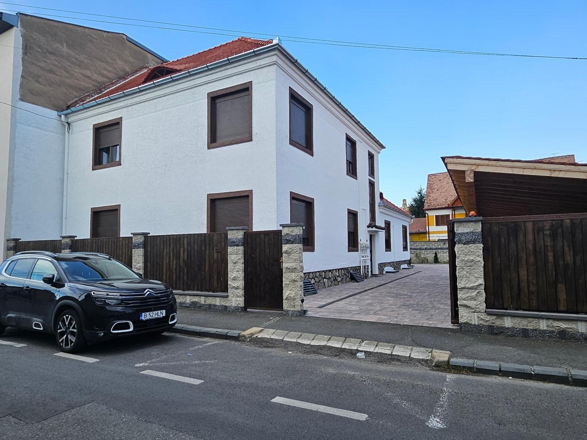 Aparthotel Casa Raduly Sibiu Esterno foto